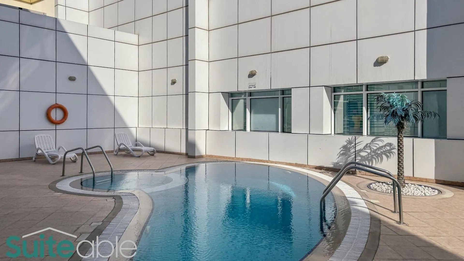 Apartment Stylish 1 Bedroom Near Metro Station In Jlt Dubai